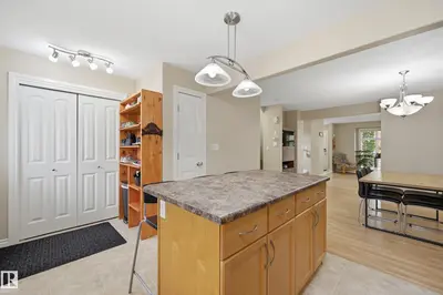 Interior photo 2 of 11337 76 AV NW