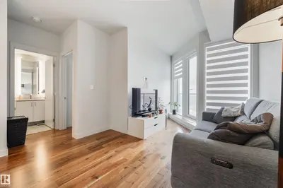 Interior photo 2 of #4103 10360 102 ST NW
