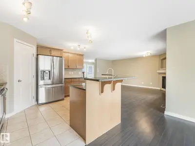Interior photo 4 of 7912 172 AV NW