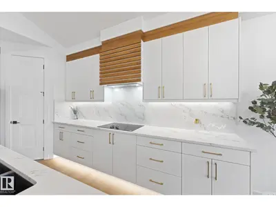 Interior photo 1 of 