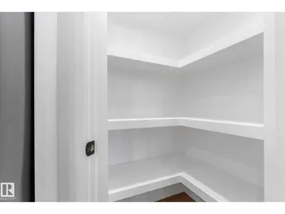 Interior photo 3 of 