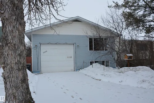 5020 47 ST, Barrhead - $350,000