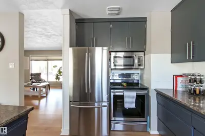 Interior photo 4 of 803 12 AV