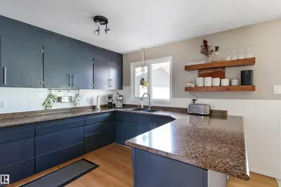 Interior photo 3 of 803 12 AV