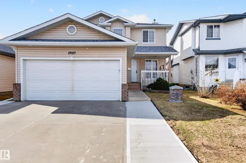 19019 49 AV NW, Edmonton - $484,900