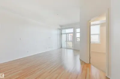 Interior photo 2 of #405 10531 117 ST NW