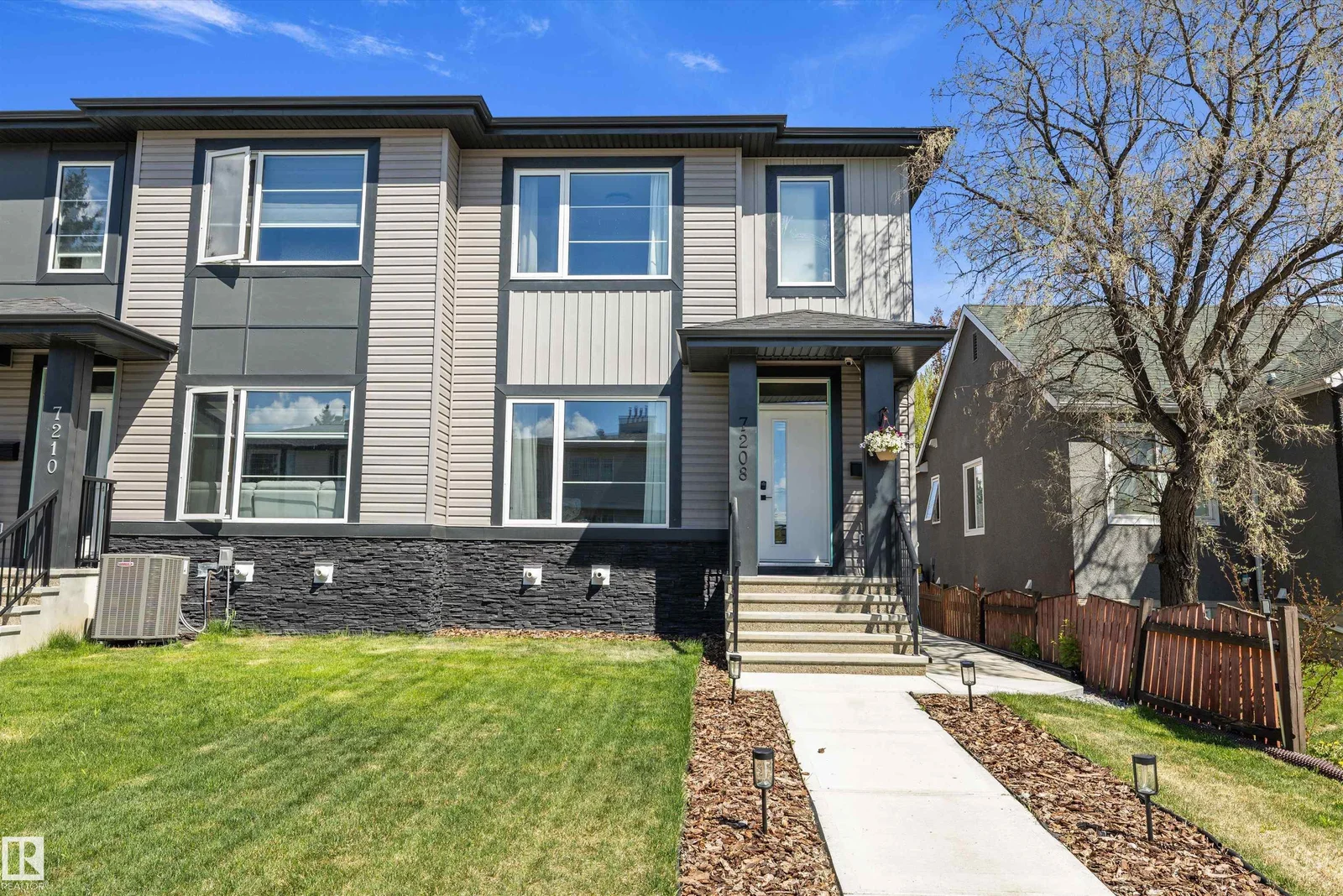 7208 78 AV NW, Edmonton - 5 bedroom Duplex for sale