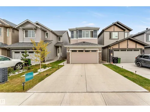 4708 177 AV NW, Edmonton - $549,900