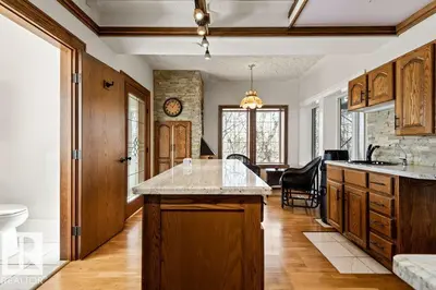 Interior photo 3 of 6201 Hwy 831