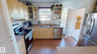 Interior photo 2 of 9650 86 ST NW