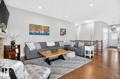 Interior photo 3 of 4232 8 ST NW