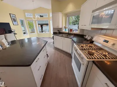 Interior photo 4 of 11 LACOMBE DR