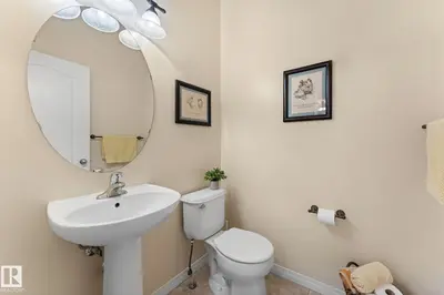 Interior photo 4 of 112 LAKELAND PT