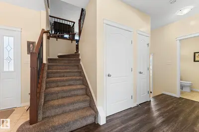 Interior photo 3 of 112 LAKELAND PT