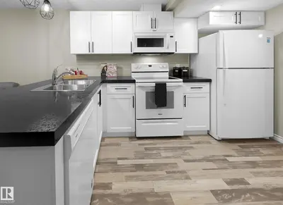 Interior photo 3 of 5106 Lark CR NW