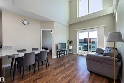 Interior photo 4 of #505 1238 WINDERMERE WY SW