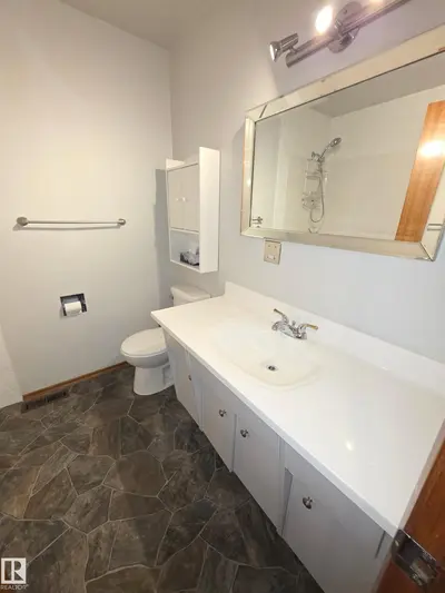 Interior photo 3 of 4422 49 AV