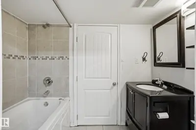 Interior photo 4 of 8103 75 AV NW