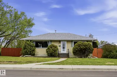 Interior photo 1 of 8103 75 AV NW