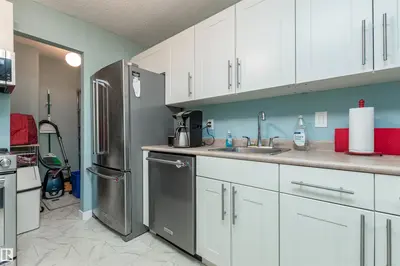 Interior photo 2 of 2109 Saddleback RD NW NW