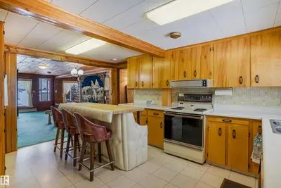 Interior photo 3 of 412 4th ST