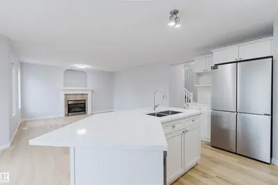 Interior photo 4 of 1227 115 ST SW