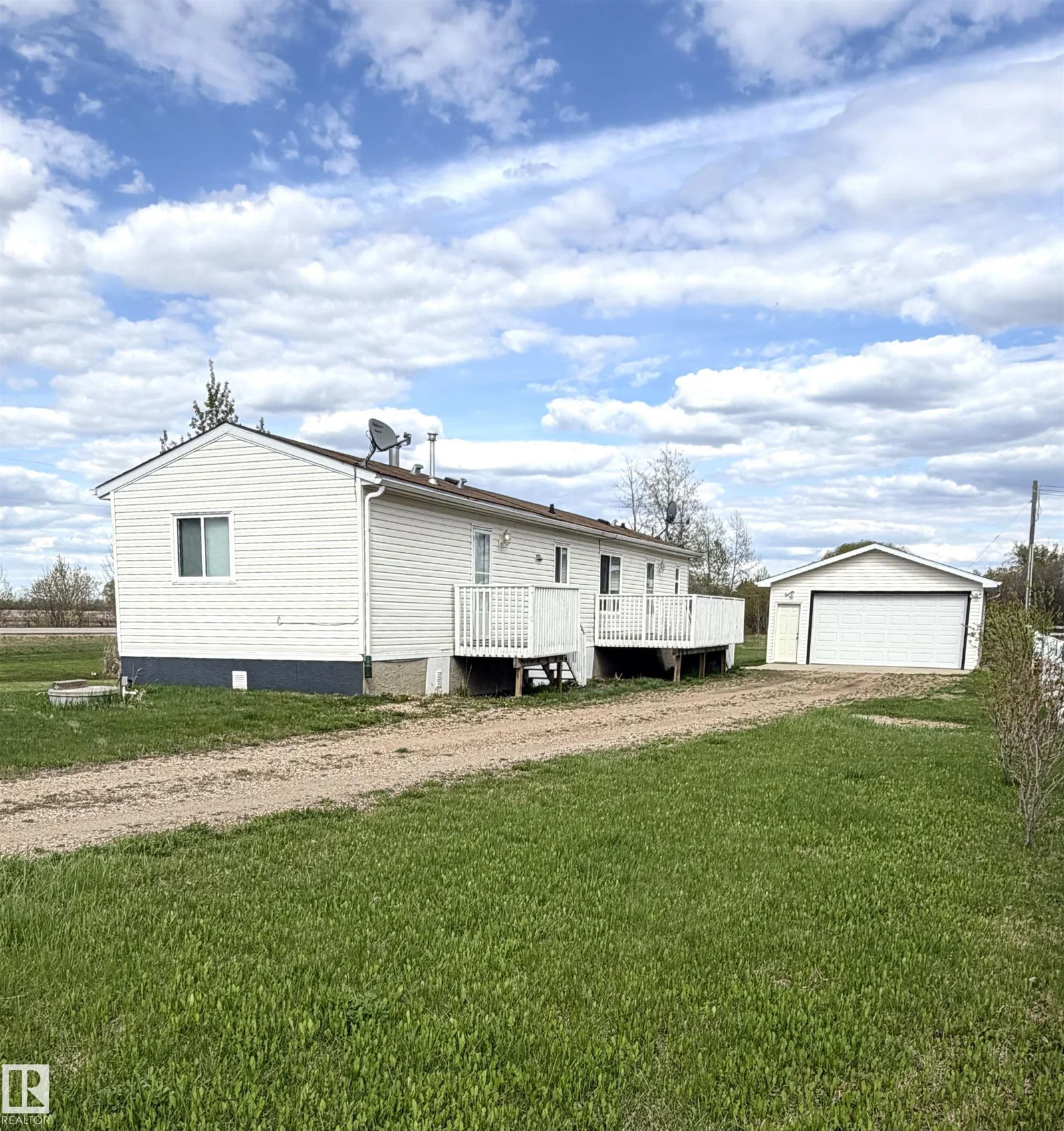 5031 52 ST, Vimy - 3 bedroom Detached Single Family for sale
