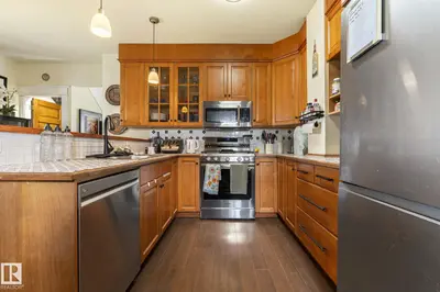 Interior photo 2 of 54255 RGE ROAD 222