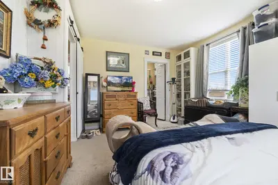 Interior photo 4 of 54255 RGE ROAD 222