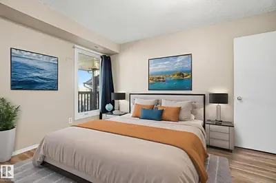 Interior photo 2 of 119 SURREY GARDENS GD NW