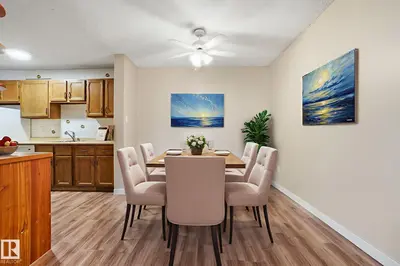 Interior photo 4 of 119 SURREY GARDENS GD NW