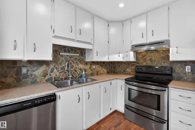 Interior photo 4 of 2448 89 ST NW