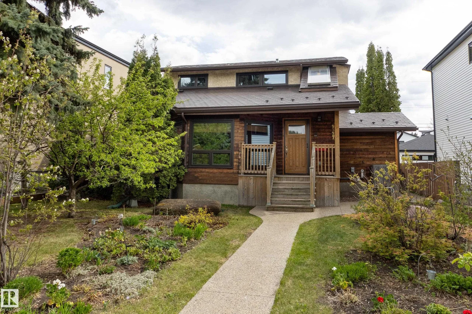 9327 75 AV NW, Edmonton - 4 bedroom Detached Single Family for sale