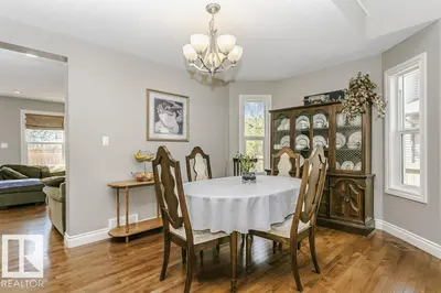 Interior photo 4 of 3339 21 AV NW