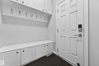 Interior photo 4 of 1231 26 ST NW