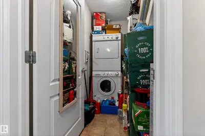 Interior photo 3 of #419 271 CHARLOTTE WY