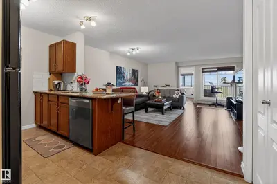 Interior photo 2 of #419 271 CHARLOTTE WY