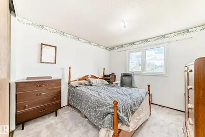 Interior photo 4 of 10603 98 AV