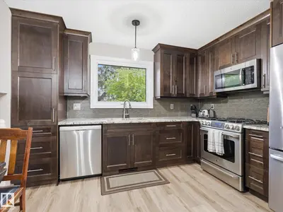 Interior photo 3 of 18627 62A AV NW