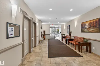 Interior photo 3 of #102 273 CHARLOTTE WY