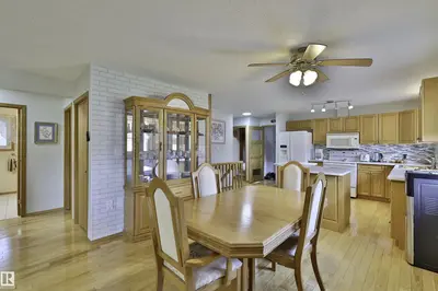Interior photo 4 of 5523 55A ST