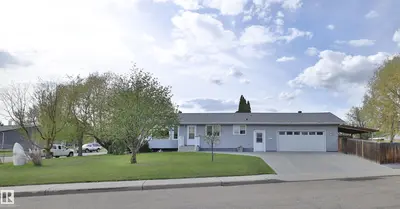 Interior photo 1 of 5523 55A ST