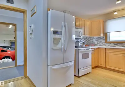 Interior photo 3 of 5523 55A ST