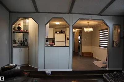 Interior photo 3 of 1118 Lakevista DR