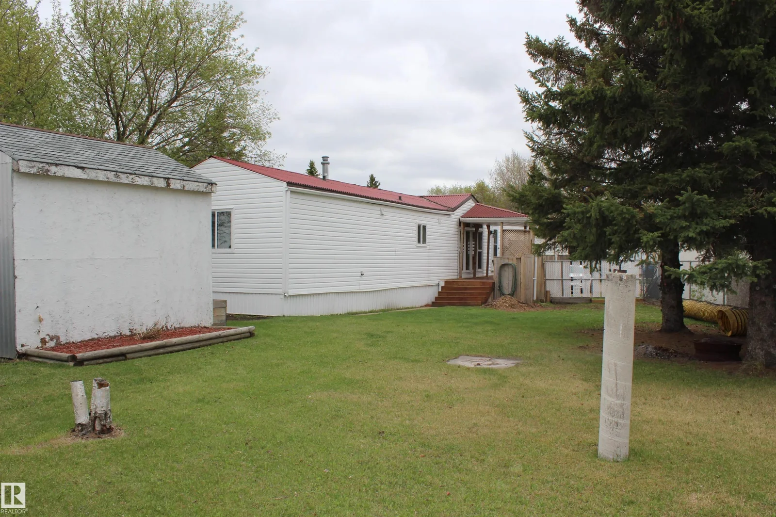 1118 Lakevista DR, Sherwood Park - 3 bedroom Single Family Residence for sale