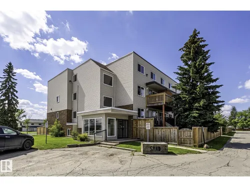 #130 95 McKenney AV, St. Albert - $199,900