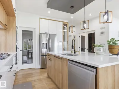 Interior photo 3 of 622 ASTORIA WY