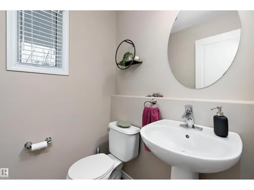 2007 74 ST SW, Edmonton - $485,000