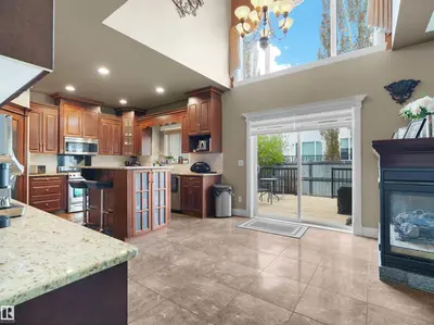 Interior photo 2 of 1511 69 ST SW