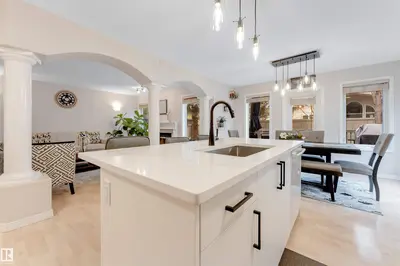 Interior photo 4 of 113 ERIN RIDGE DR